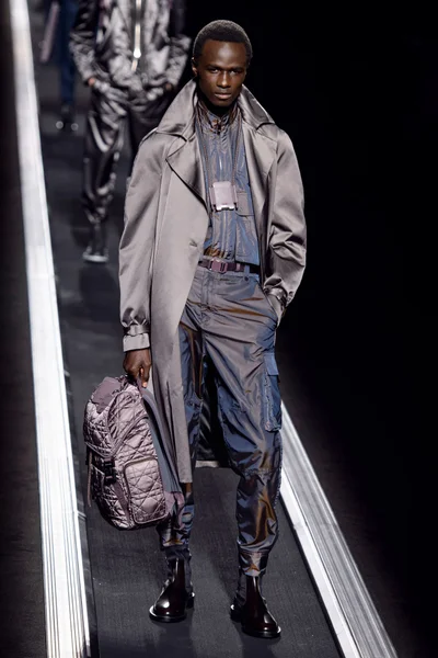 Look 37